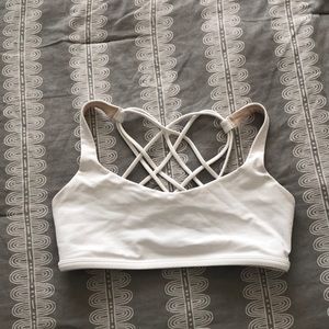 Lululemon free to be (wild) bra